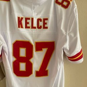 Travis kelce jersey XL